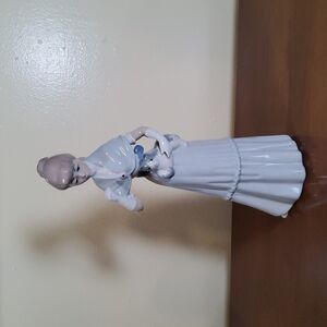 CASADES Lady with Cat Figurine